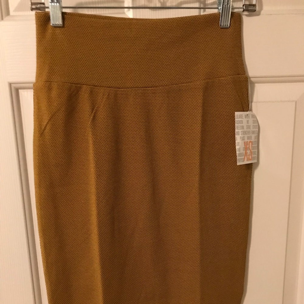 Lularoe Cassie - mustard with dots